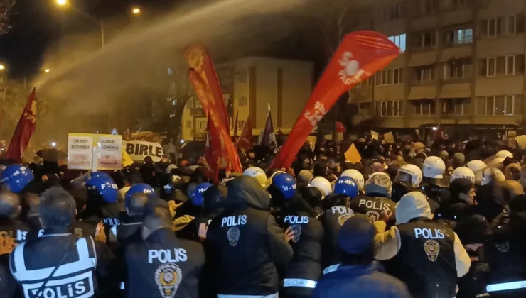 Bursa’da polisten sert müdahale: CHP İl Başkanı gözünden yaralandı, gözaltılar var