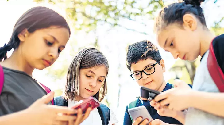 MEB`in Yaptığı Araştırma Sonucu : Öğrenciler ekrandan kopamıyor