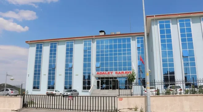 FETÖ Şüphelileri Yurt Dışına Kaçarken Tutuklandı