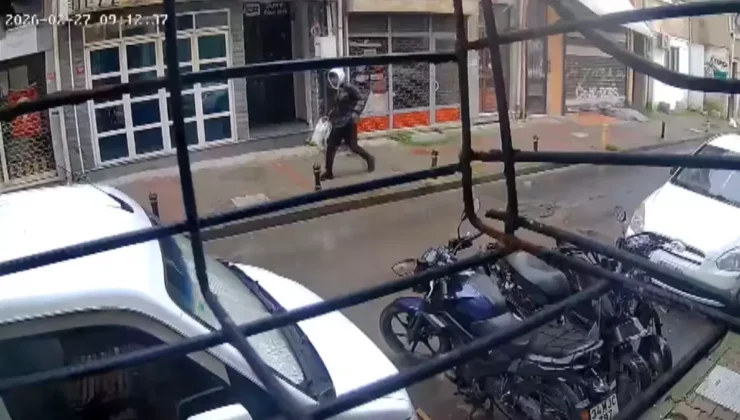 Kadıköy’de Laptop Hırsızlığı Kamerada